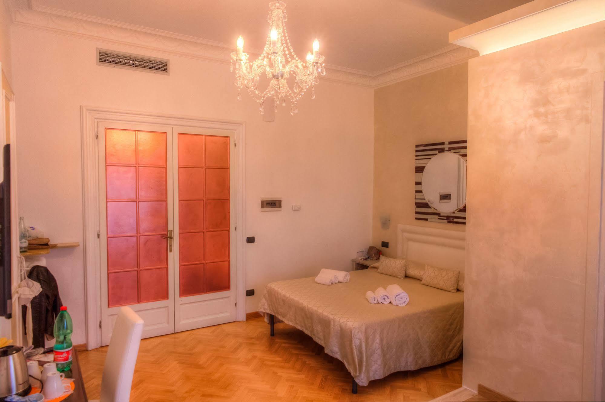 B&B Calamatta Rome Bagian luar foto